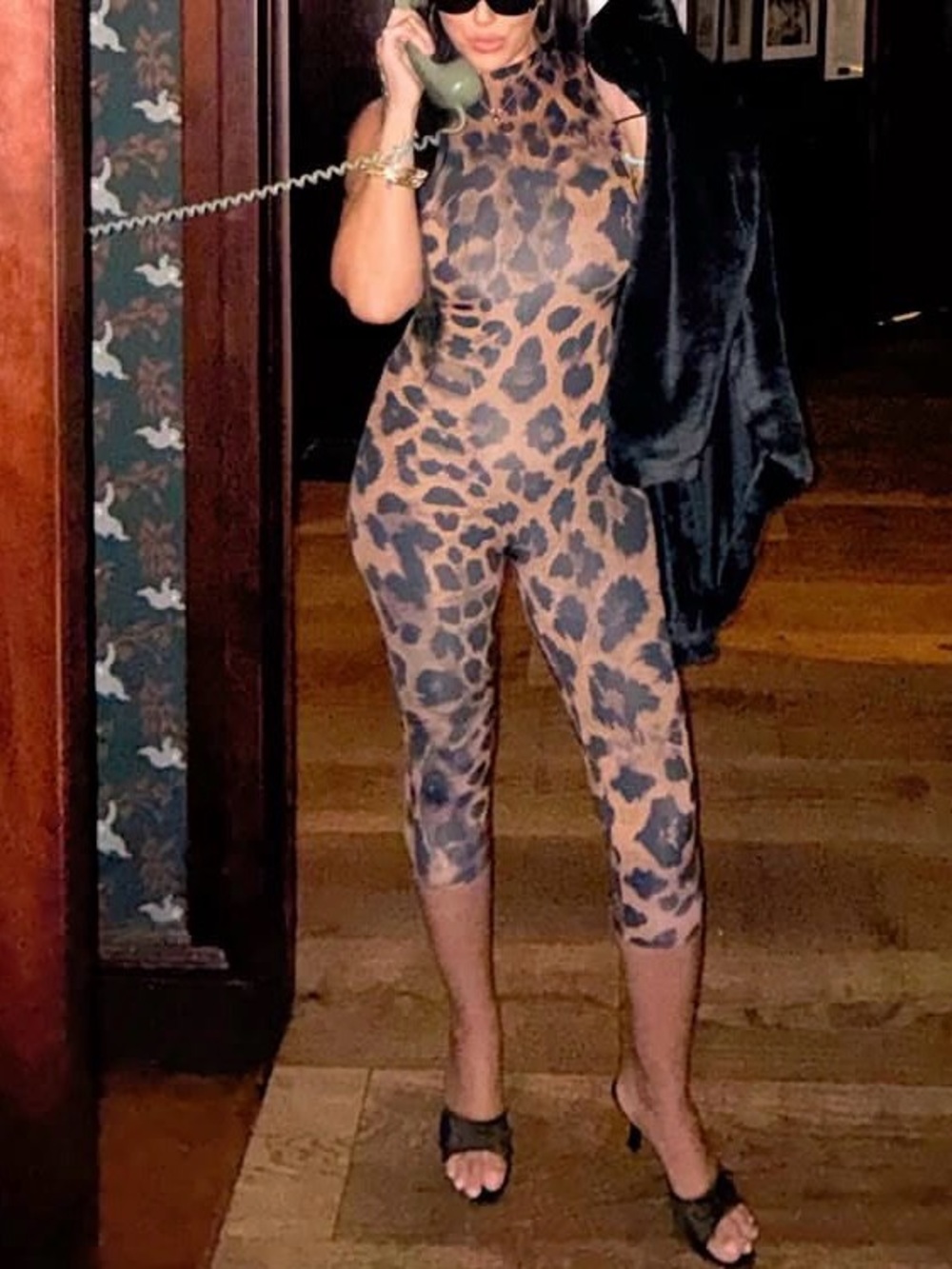 Naked Wardrobe LEOPARD PRINT SLEEVELESS CAPRI JUMPSUIT - Picture 4 of 5
